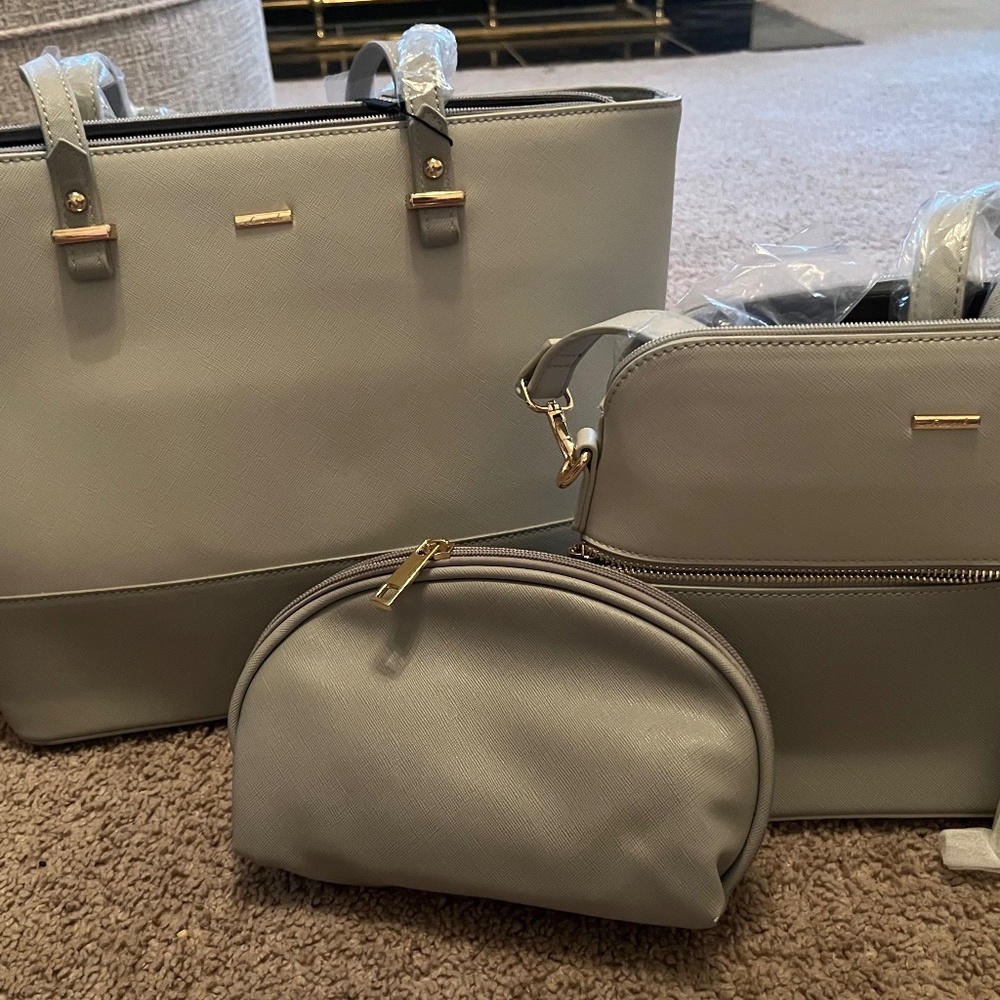 Lovevook 3 pc tote purse set